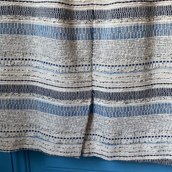 Sleeveless Dress. Fully lined. Very nicely tailored. Sm walking slit in back. - Picture 6 of 7